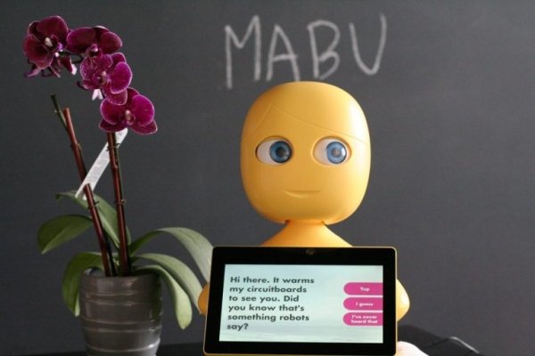 mabu-robot-health-assistant