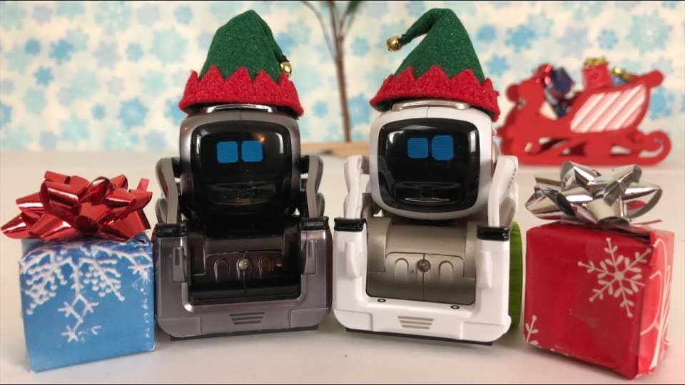 top-10-robots-for-christmas-xmas-cozmo