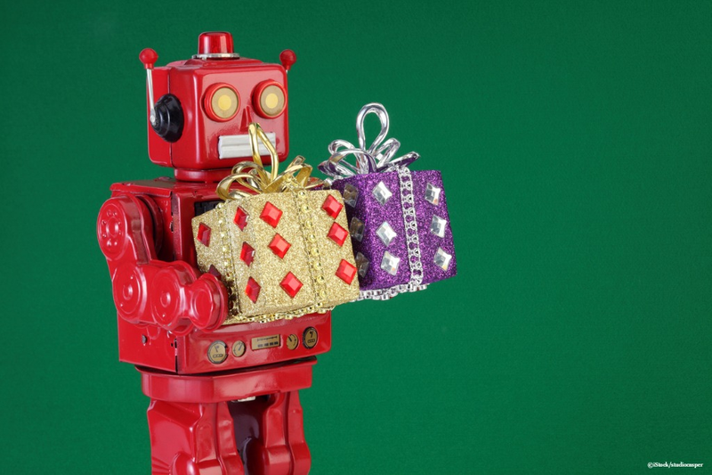 robot-santa-gifts