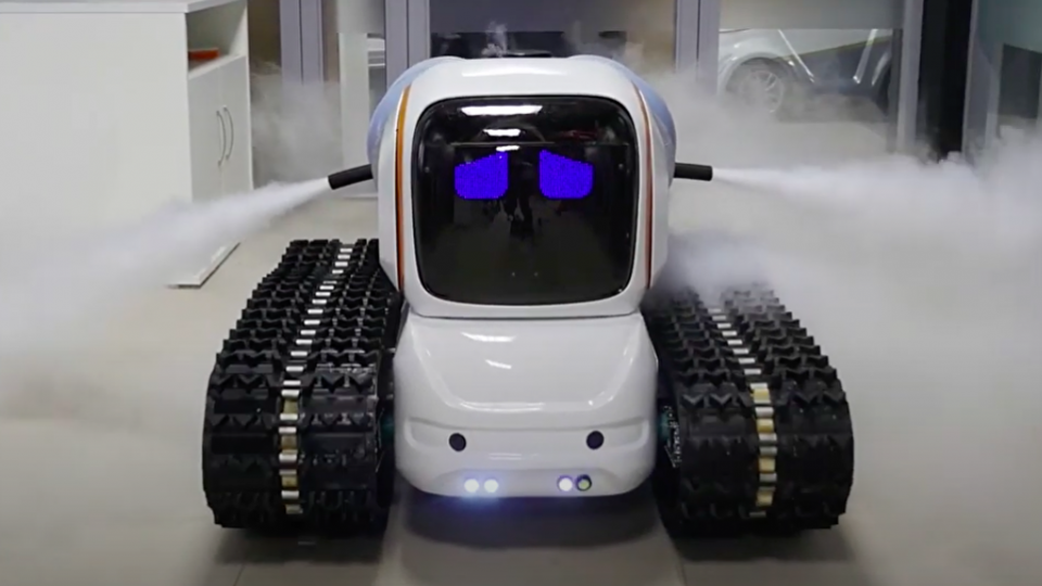 avrora-robotic-tank-robot-disinfectant