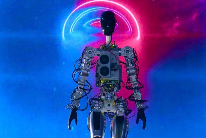 optimus-tesla-robot